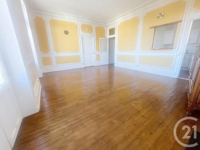Location Appartement Avenue de Broqueville, Châtel Guyon