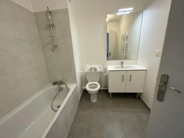 Location Appartement Avenue de Fontainebleau, Saint Fargeau Ponthierry
