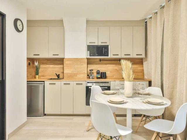 Location Appartement Avenue de Flandre, Paris
