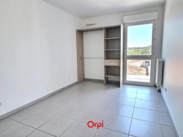 Location Appartement Avenue de la Capelette, Marseille