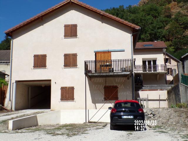 Location Appartement Avenue de la Gare, Vif