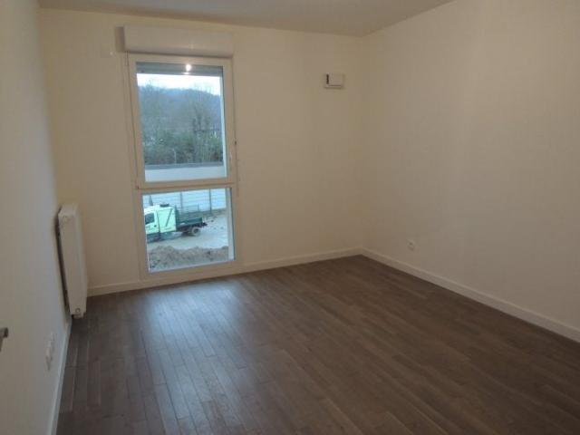 Location Appartement Avenue de la Gare, Bièvres