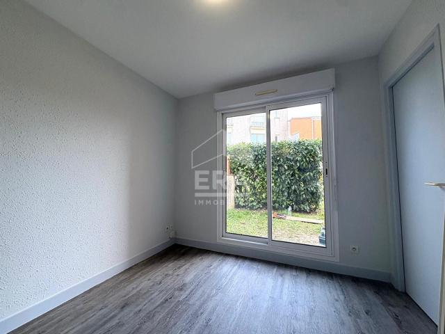 Location Appartement Avenue de la Gare, Breuty
