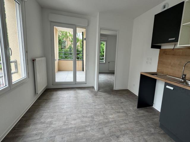 Location Appartement Avenue de la Dombes, Jassans Riottier