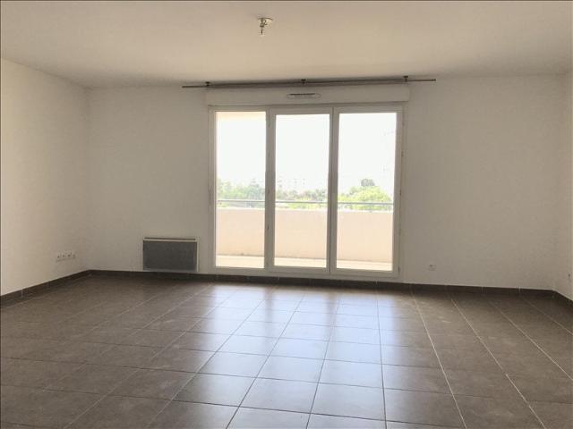 Location Appartement Avenue de la Fourragère, Marseille
