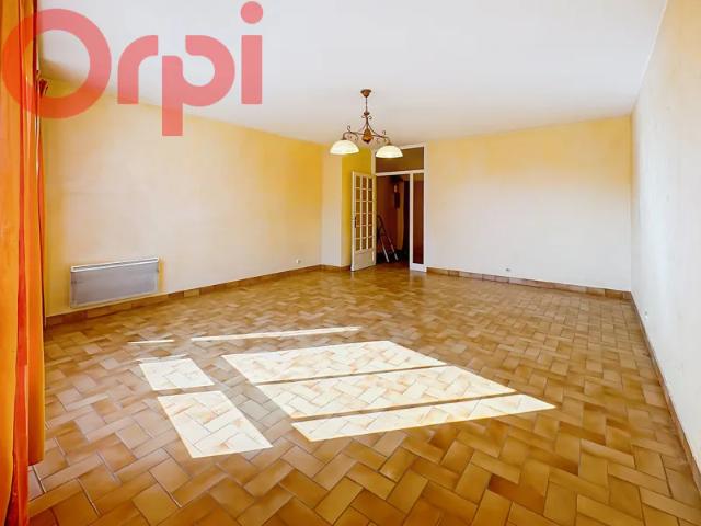 Location Appartement Avenue de la Liberté, Aubenas