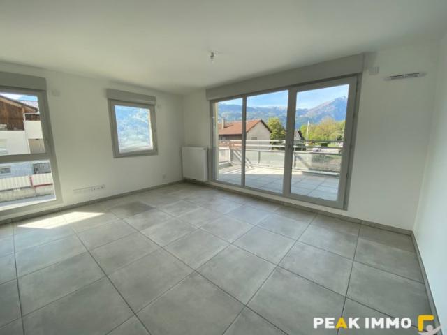 Location Appartement Avenue de la Plaine, Marignier