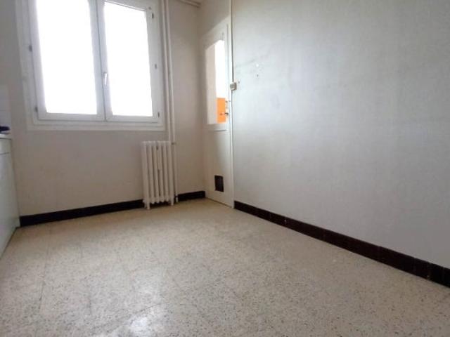 Location Appartement Avenue de la République, Autun