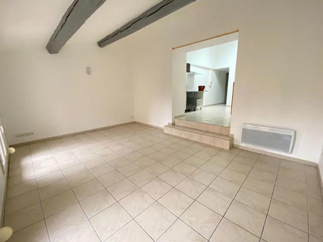 Location Appartement Avenue de Nîmes, Saint Brès