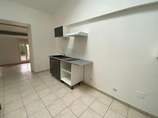 Location Appartement Avenue de Nîmes, Saint Brès
