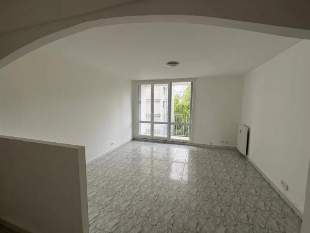 Location Appartement Avenue de Savigny, Aulnay sous Bois