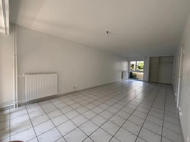 Location Appartement Avenue de Saintonge, Les Ulis