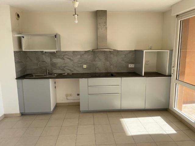 Location Appartement Avenue de Ravanasse, Aix en Provence