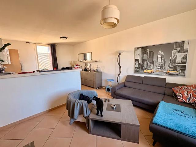 Location Appartement Place des Pyrénées, Narbonne