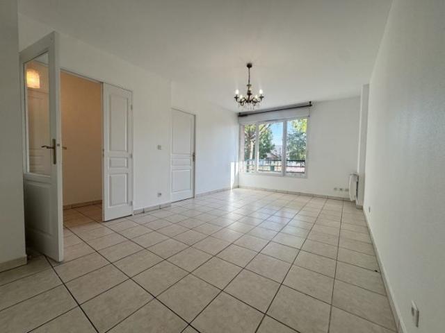Location Appartement Avenue de Verdun, Olivet