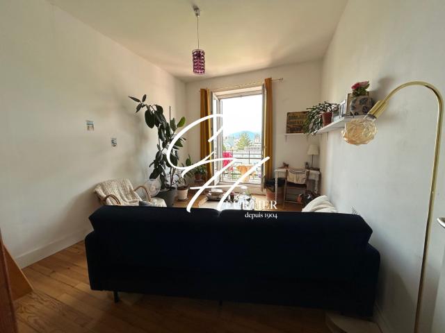 Location Appartement Avenue des Martyrs, Grenoble