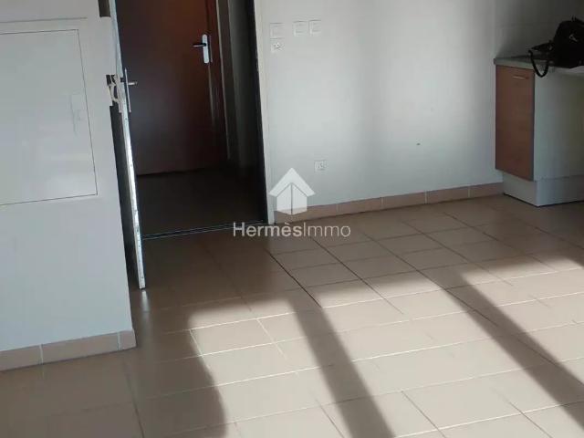 Location Appartement Avenue des Martyrs de la Résistance, Brignoles