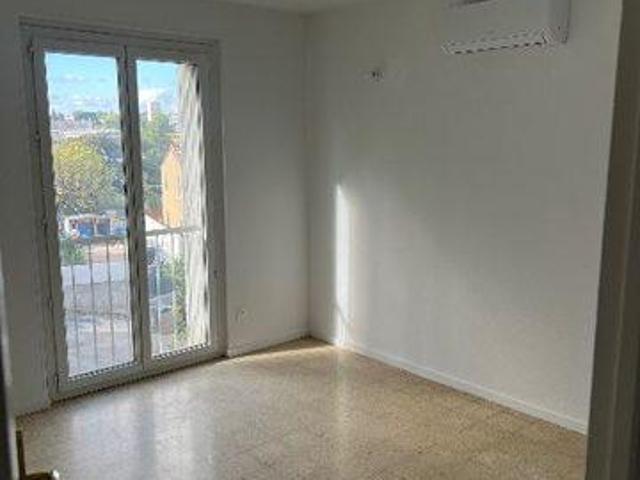 Location Appartement Avenue des Olives, Marseille