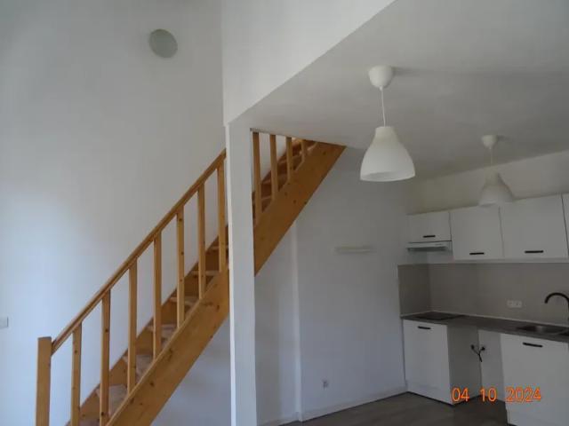 Location Appartement Avenue des Alliés, Roquevaire