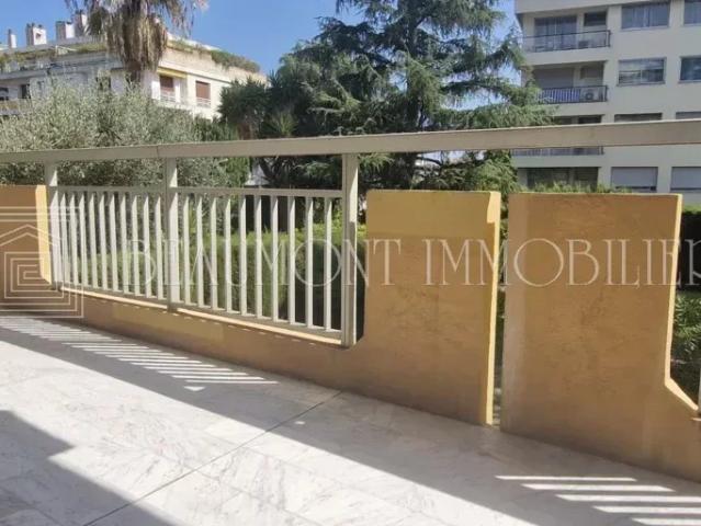 Location Appartement Avenue des Arènes de Cimiez, Nice