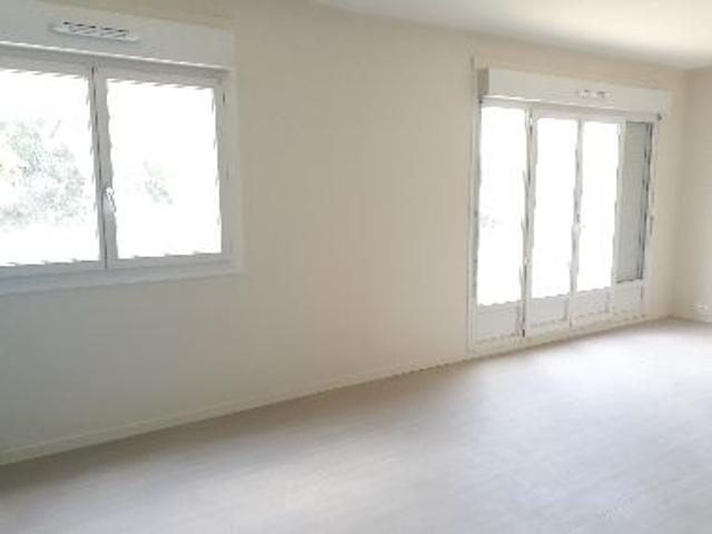 Location Appartement Avenue des Bernardines, Issoudun
