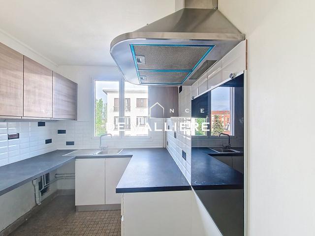 Location Appartement Avenue des Champs Pierreux, Nanterre