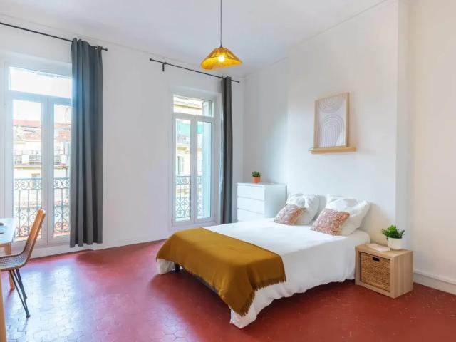 Location Appartement Avenue des Chartreux, Marseille