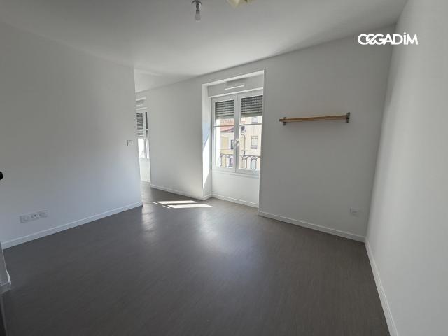 Location Appartement Avenue Des Etats Unis, Clermont Ferrand