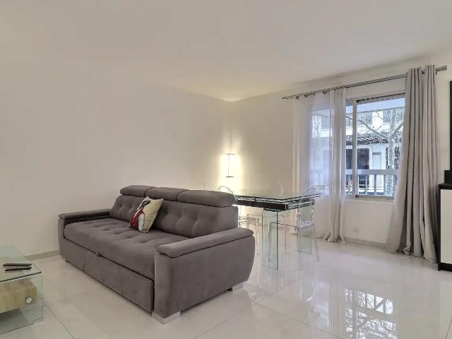 Location Appartement Avenue des Ternes, Paris