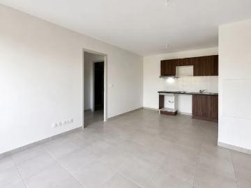Location Appartement Avenue des Tilleuls, Caumont sur Durance