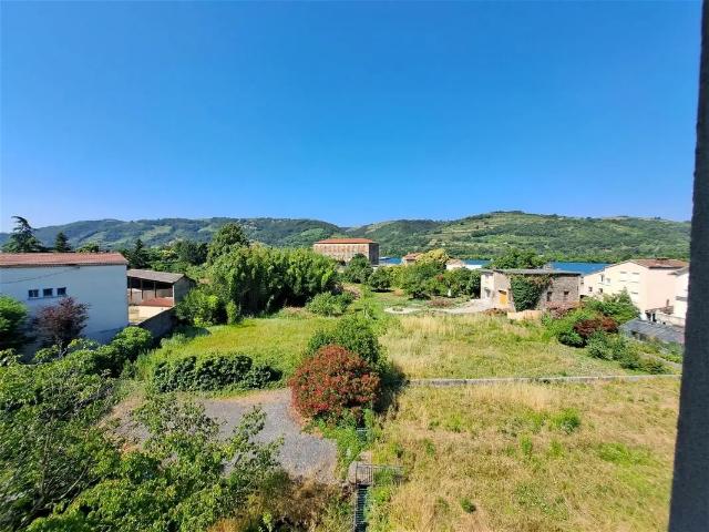 Location Appartement Avenue Désiré Valette, Saint Vallier