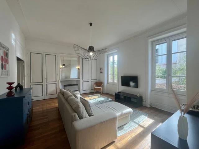 Location Appartement Avenue du 25e Régiment de Tirailleurs Sénégalais, Lyon