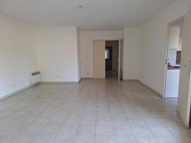 Location Appartement Avenue du 8 Mai 1945, Saint Raphaël