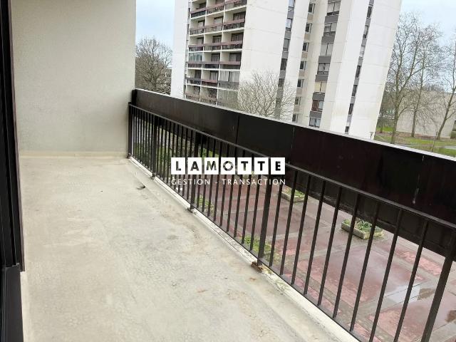 Location Appartement Avenue du Canada, Rennes