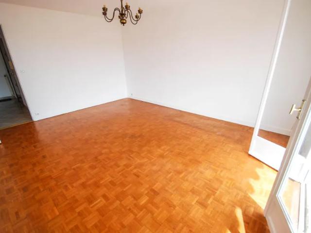 Location Appartement Avenue du Châtaignier, Antibes