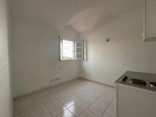 Location Appartement Avenue du Général Charles de Gaulle, Perpignan