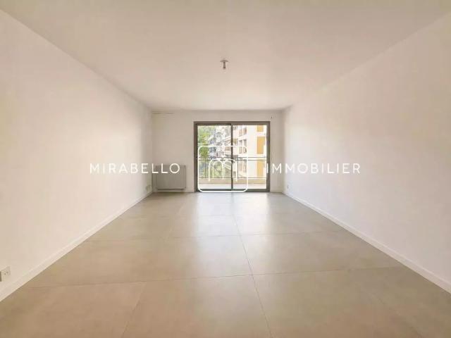 Location Appartement Avenue du Général Leclerc, Saint Laurent du Var