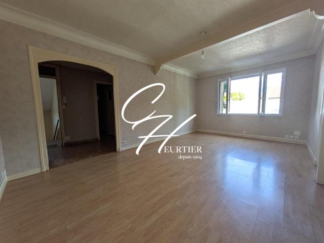Location Appartement Avenue du Grand Sablon, La Tronche