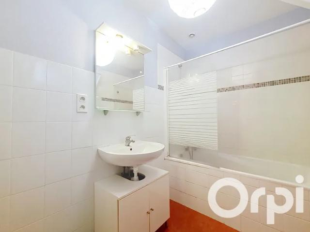 Location Appartement Avenue du Docteur Mallet, Saint Flour