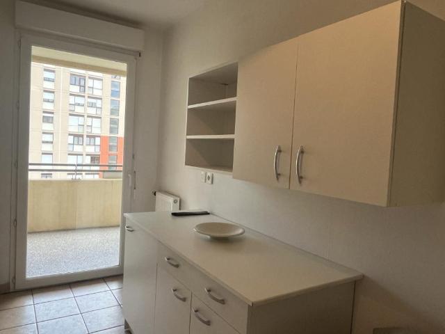 Location Appartement Avenue du Dauphiné, Bourgoin Jallieu