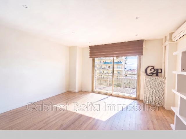 Location Appartement Avenue du Deuxième Spahis, Sanary sur Mer