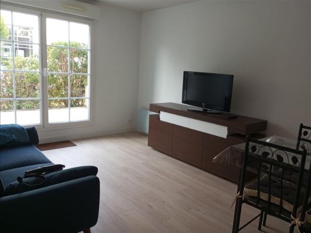 Location Appartement Avenue du Hazay, Cergy