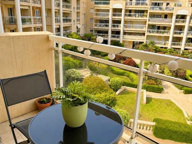 Location Appartement Avenue du Maréchal Gallieni, Cannes