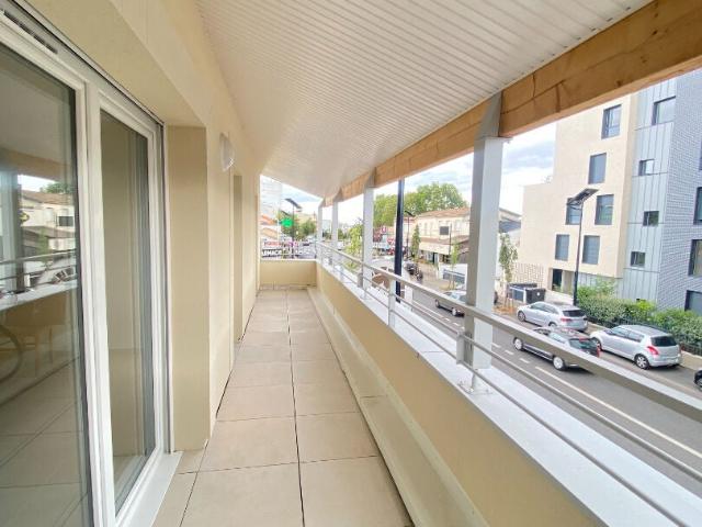 Location Appartement Avenue du Maréchal de Lattre de Tassigny, Bordeaux