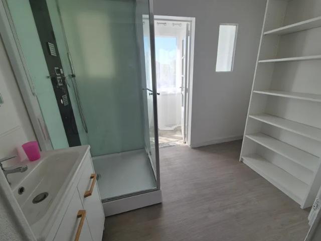 Location Appartement Rue Chevalier Paul, Salon de Provence