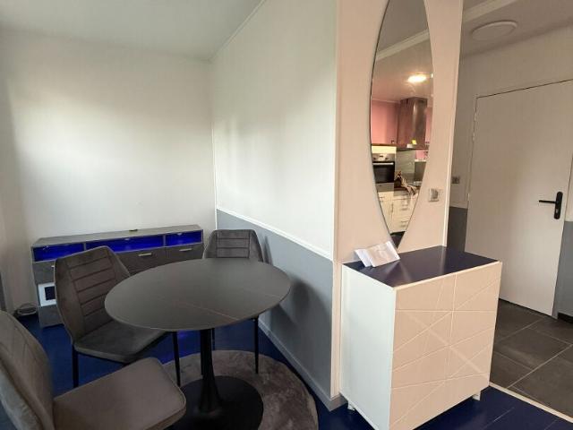 Location Appartement Avenue du Maréchal Juin, Les Lilas