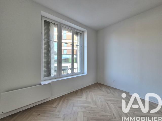 Location Appartement Avenue du Maréchal Leclerc, Charleville Mézières