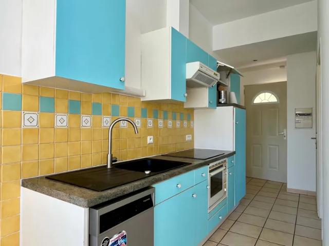 Location Appartement Avenue du Miradou, Saint Clément de Rivière