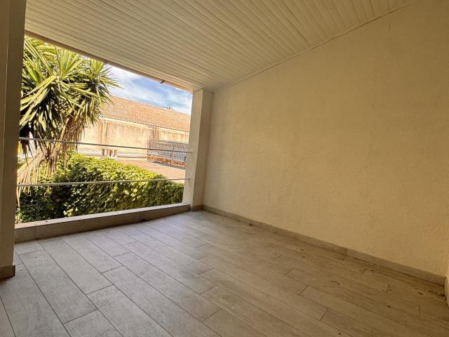 Location Appartement Avenue du Port, Port Saint Louis du Rhône