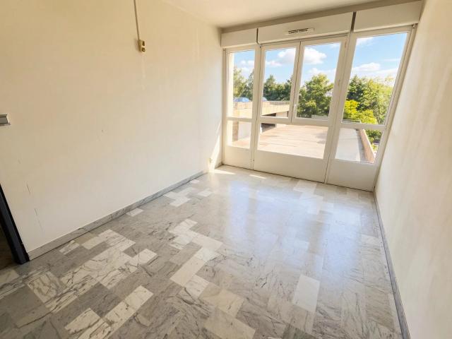 Location Appartement Avenue du Petit Bosquet, Marseille